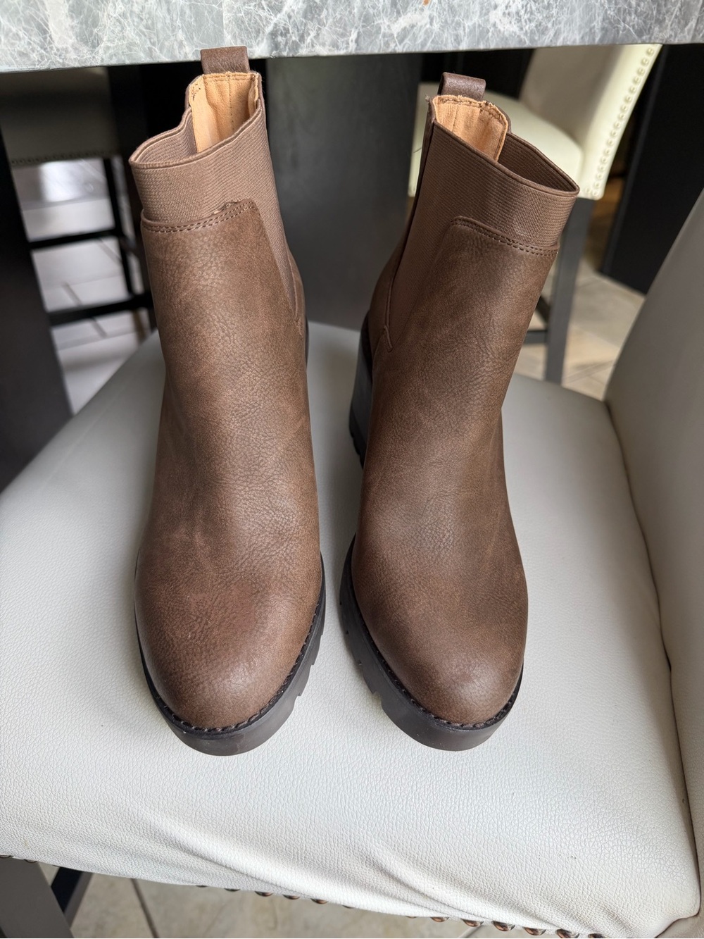Crown Vintage Brown Chelsea Wedge Ankle Boots Women’s Size 6.5 Lug Sole Comfort - Picture 5 of 8